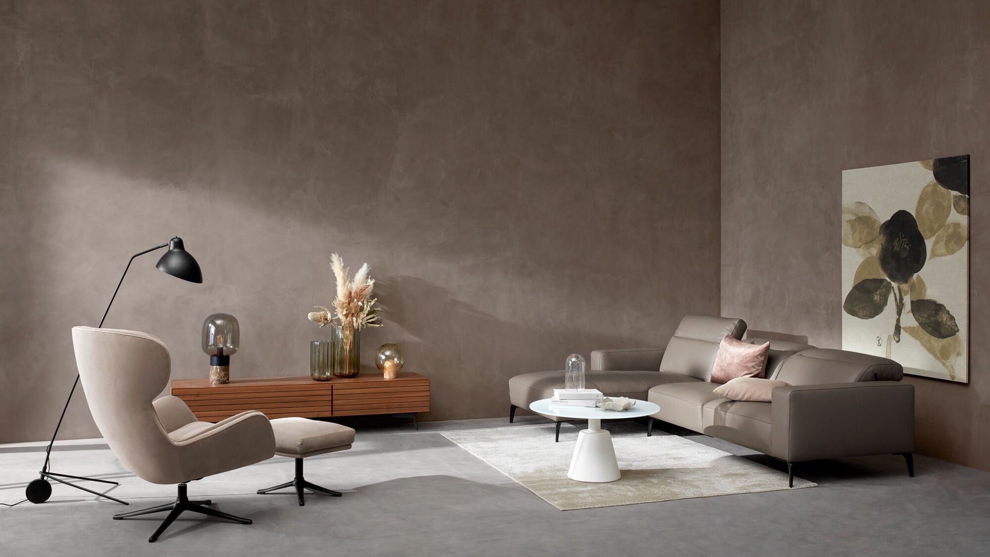 Напольный светильник Demand -  Под заказ в интерьере