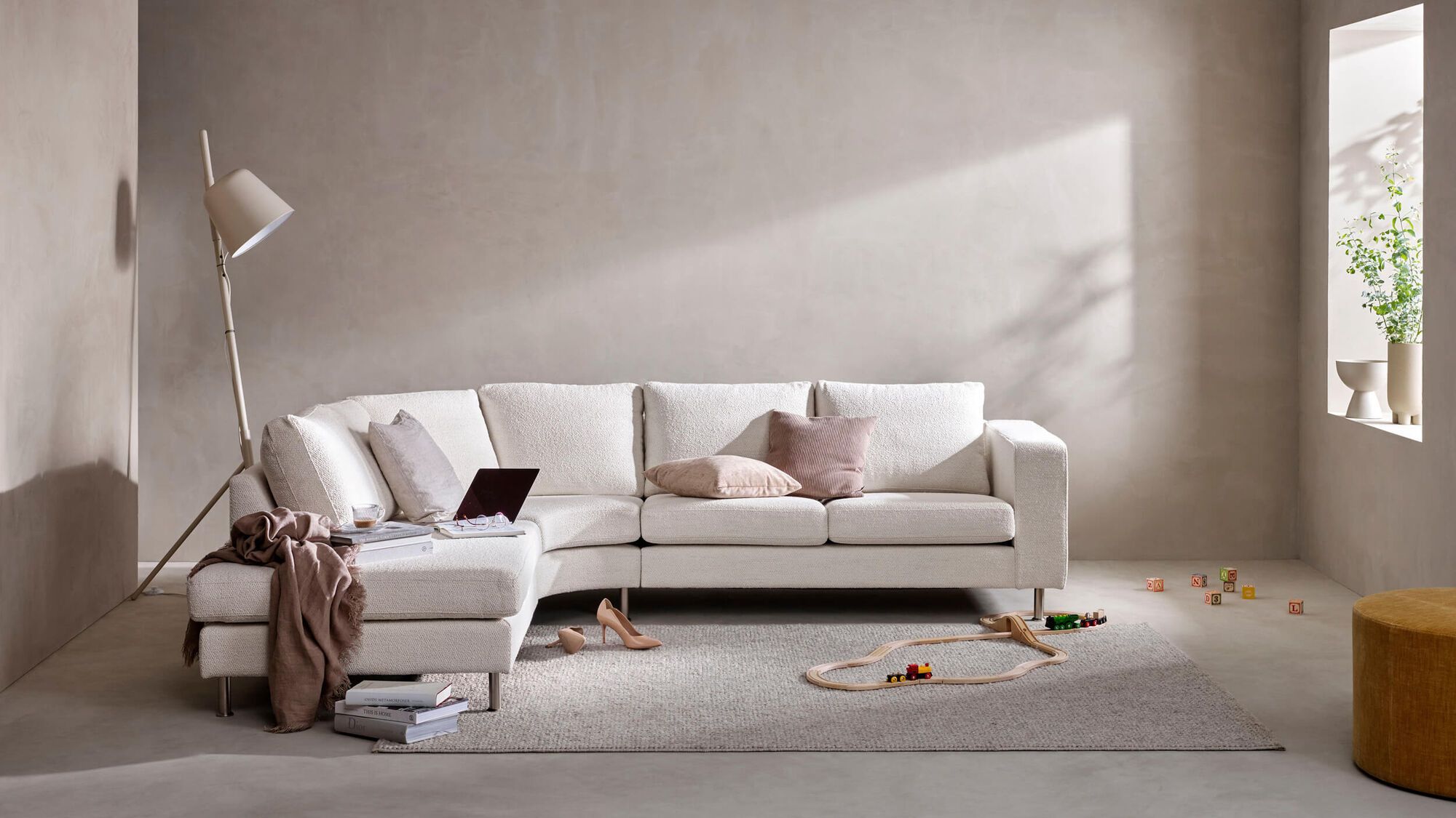 Пуф Eden - Lazio 3091 Ткань бежевого цвета  -  Под заказ в интерьере