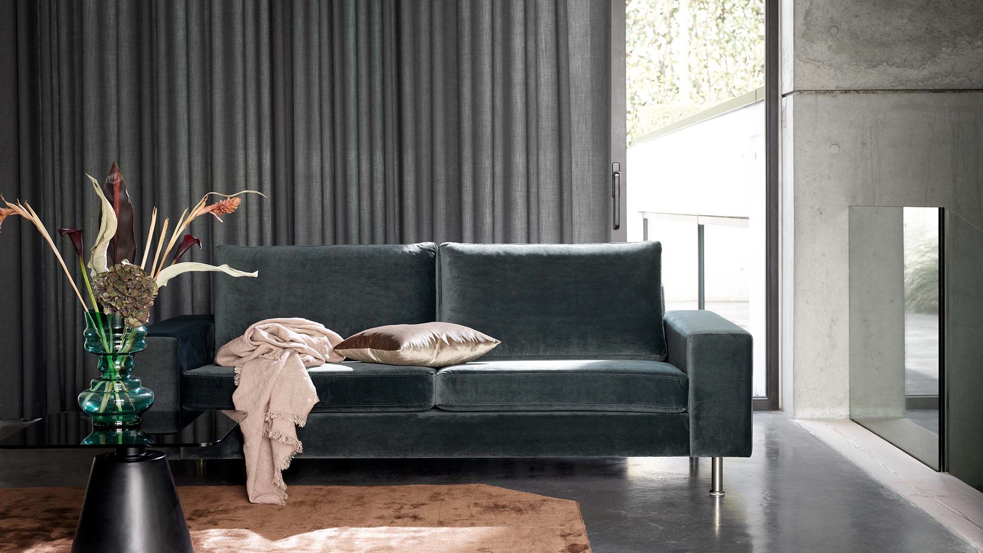 Стол Madrid -  Под заказ в интерьере