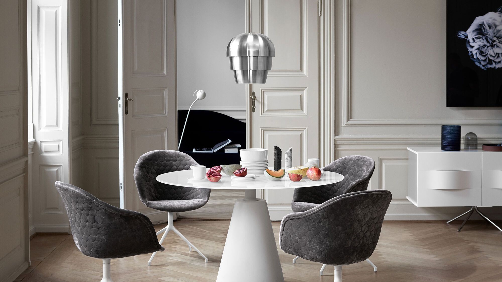 Стол Madrid -  Под заказ в интерьере