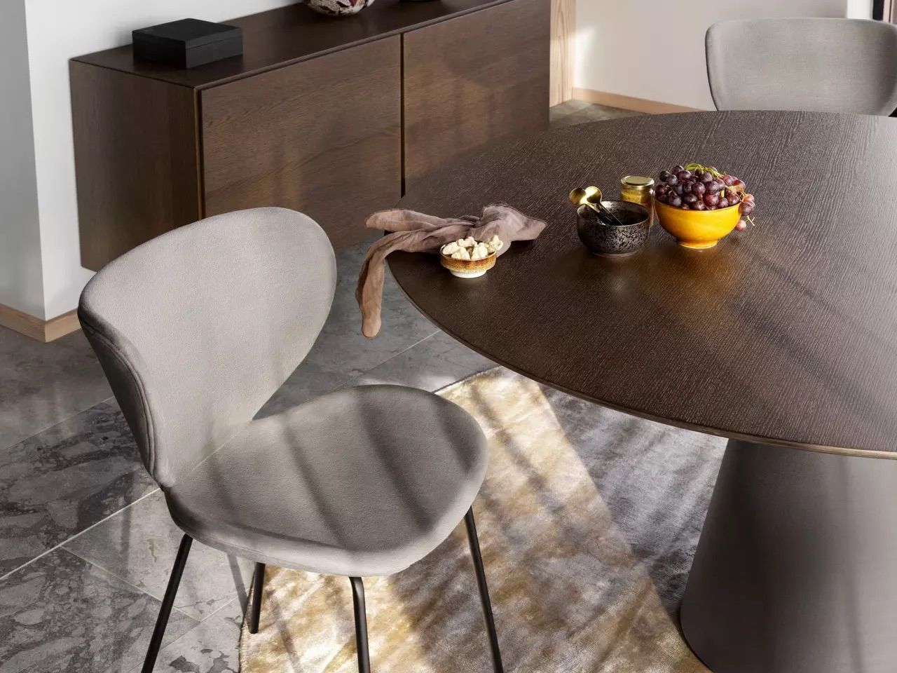 Cтул Hamilton без поворотной функции - Skagen 3163 Темно-синяя ткань  -  Под заказ в интерьере