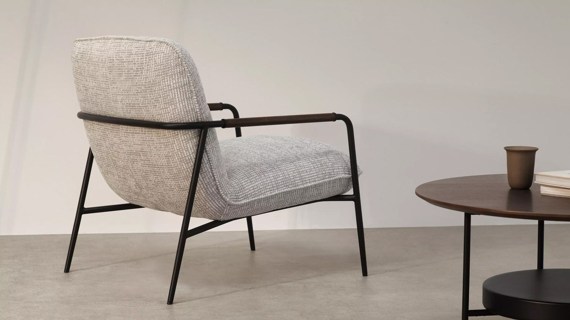 Кресло Terni - Napoli 2257 Ткань  тёмно-синего цвета  -  Под заказ в интерьере