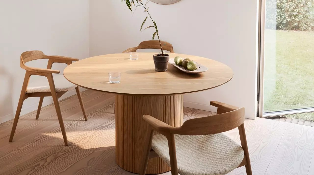 Обеденный стул Seoul -  Ravello 3222 Ткань серого цвета  -  Под заказ в интерьере