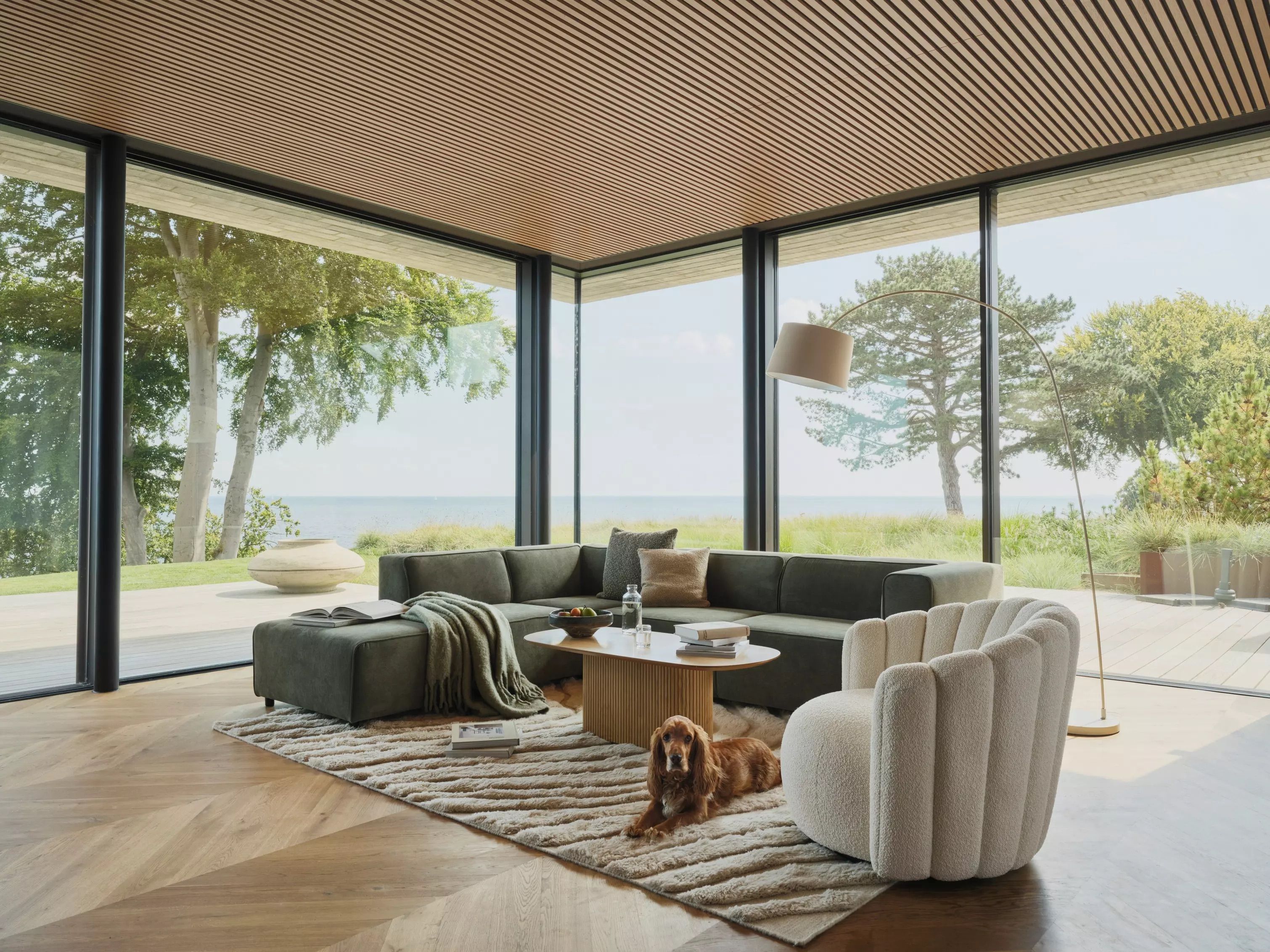 Кресло Sweet Art c поворотным основанием - Tomelilla fabric 3145 Бежевая ткань -  Под заказ в интерьере