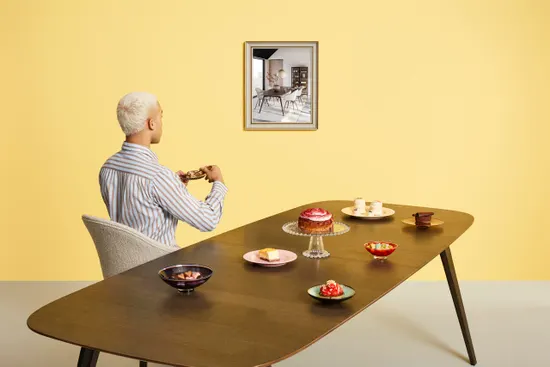   Обеденные столы