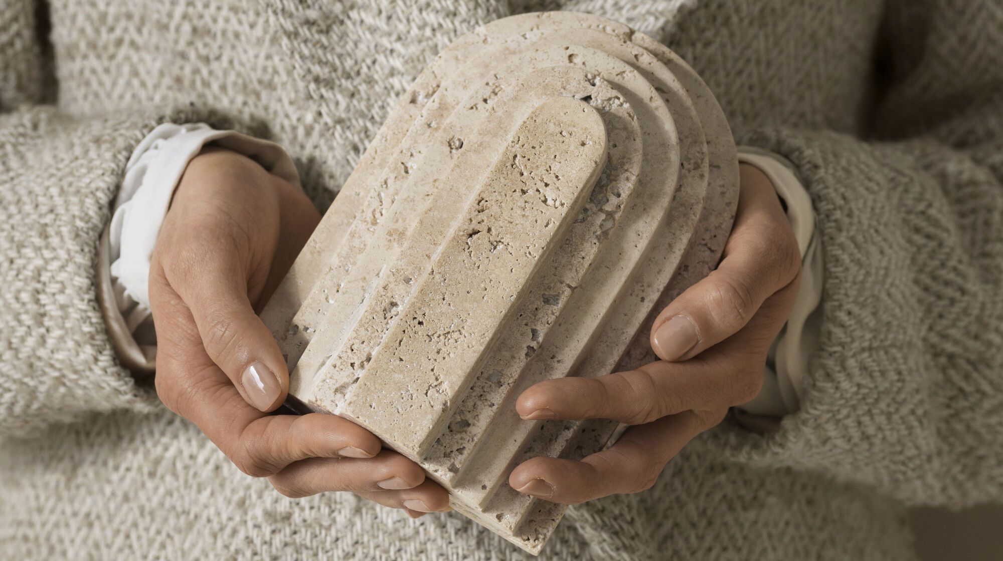 Скульптура ARCH -  В наличии в интерьере