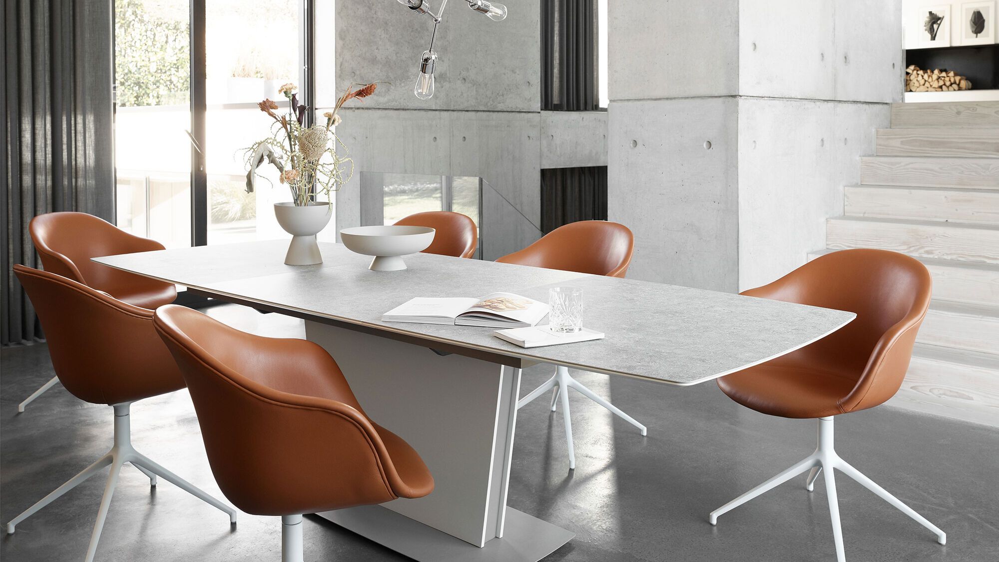 Cтул Adelaide с функцией вращения - Bristol 3063 Ткань бежевая  -  Под заказ в интерьере