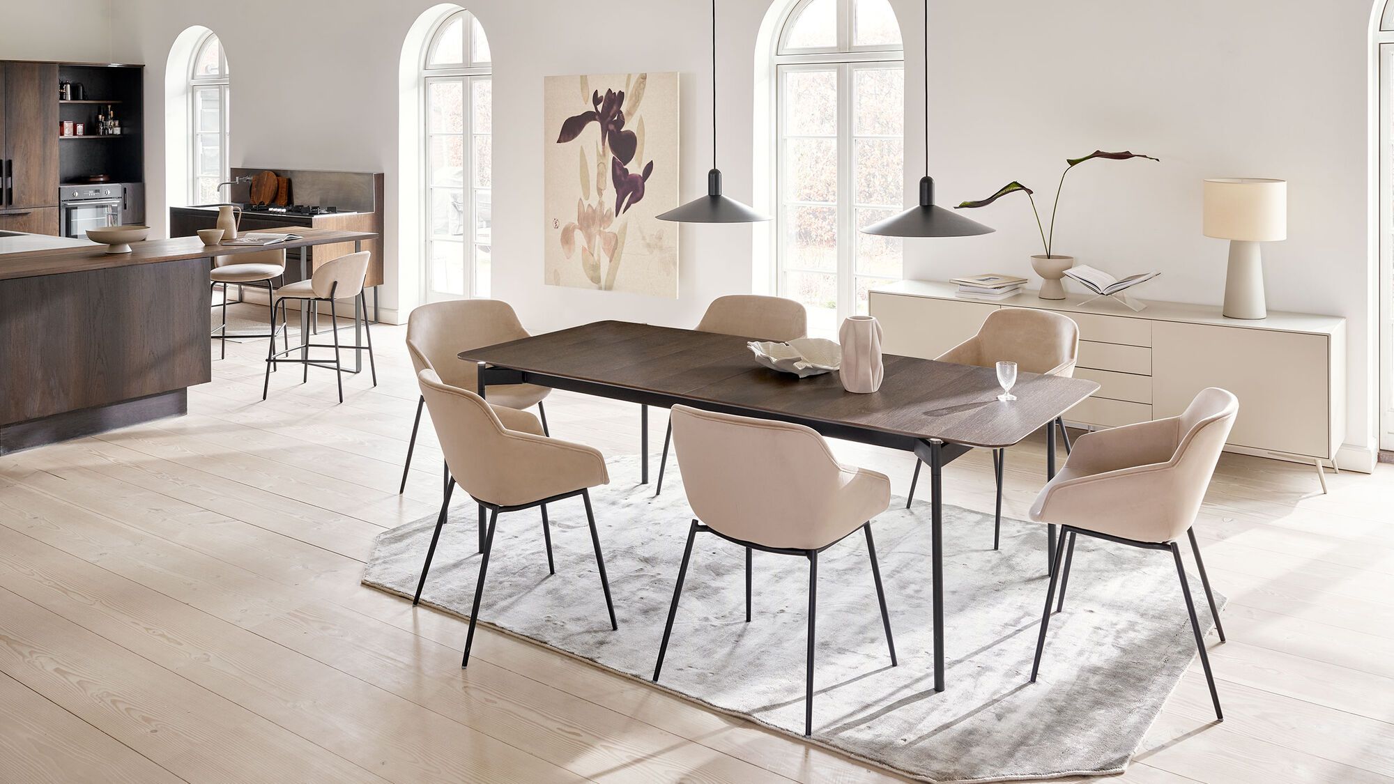 Напольный светильник Outrigger -  Под заказ в интерьере