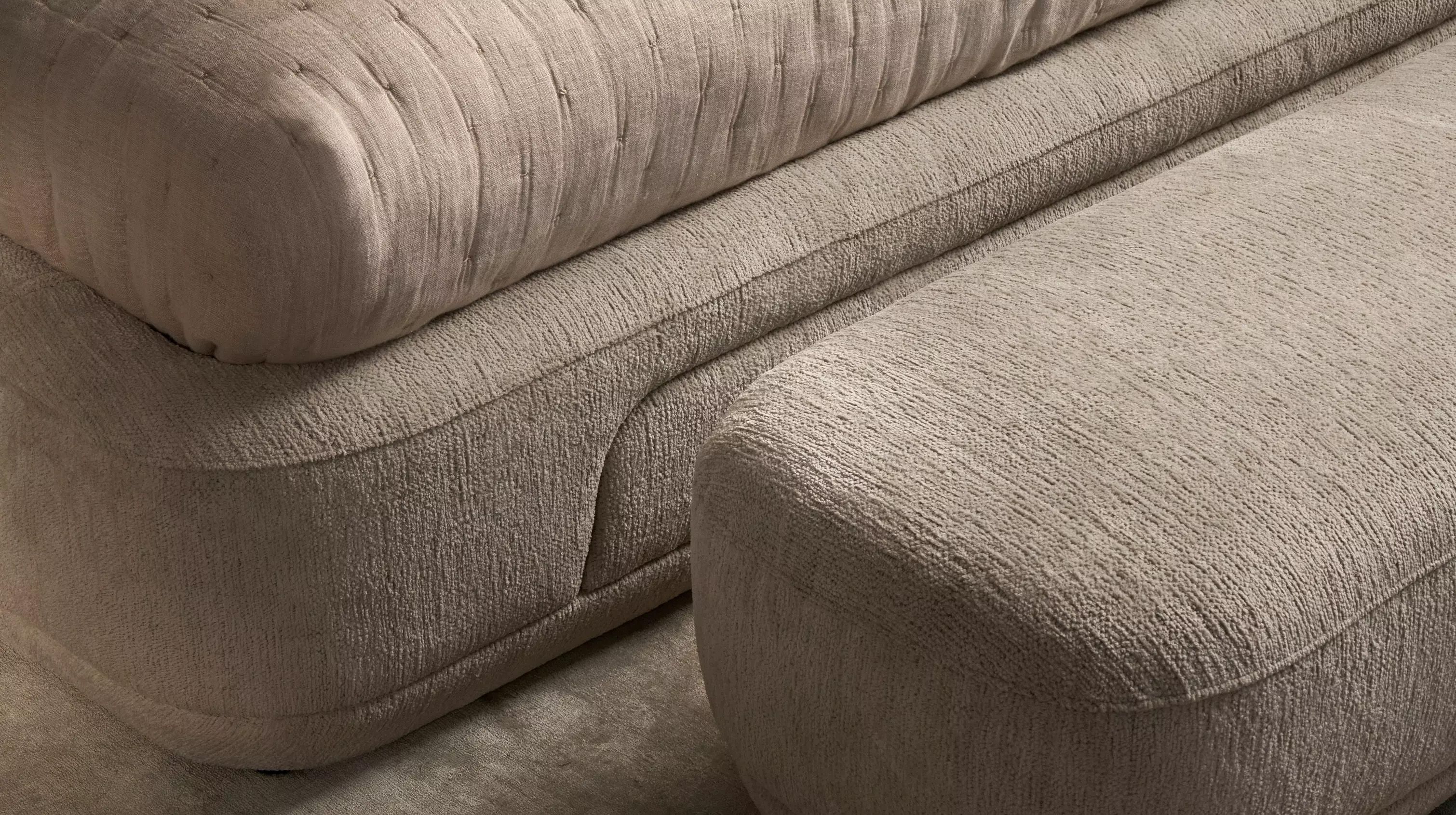 Скамейка Bolzano - Bristol 3060 Ткань светло-серого цвета  -  Под заказ в интерьере